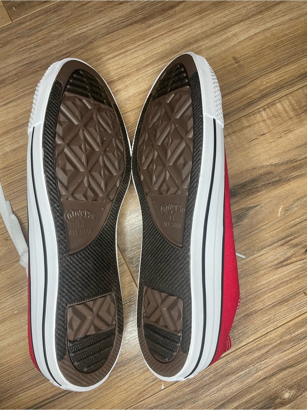Converse Low Top Sneakers in Red and White - Picture 3 of 5